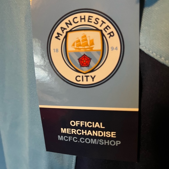 Manchester City F.C. NWT Soccer Game Day Striker Shirt - Picture 4 of 6